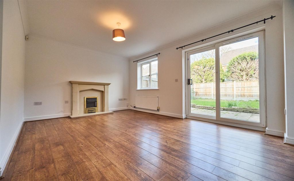 Property photo 2 of 10 Wellington_3.Jpg