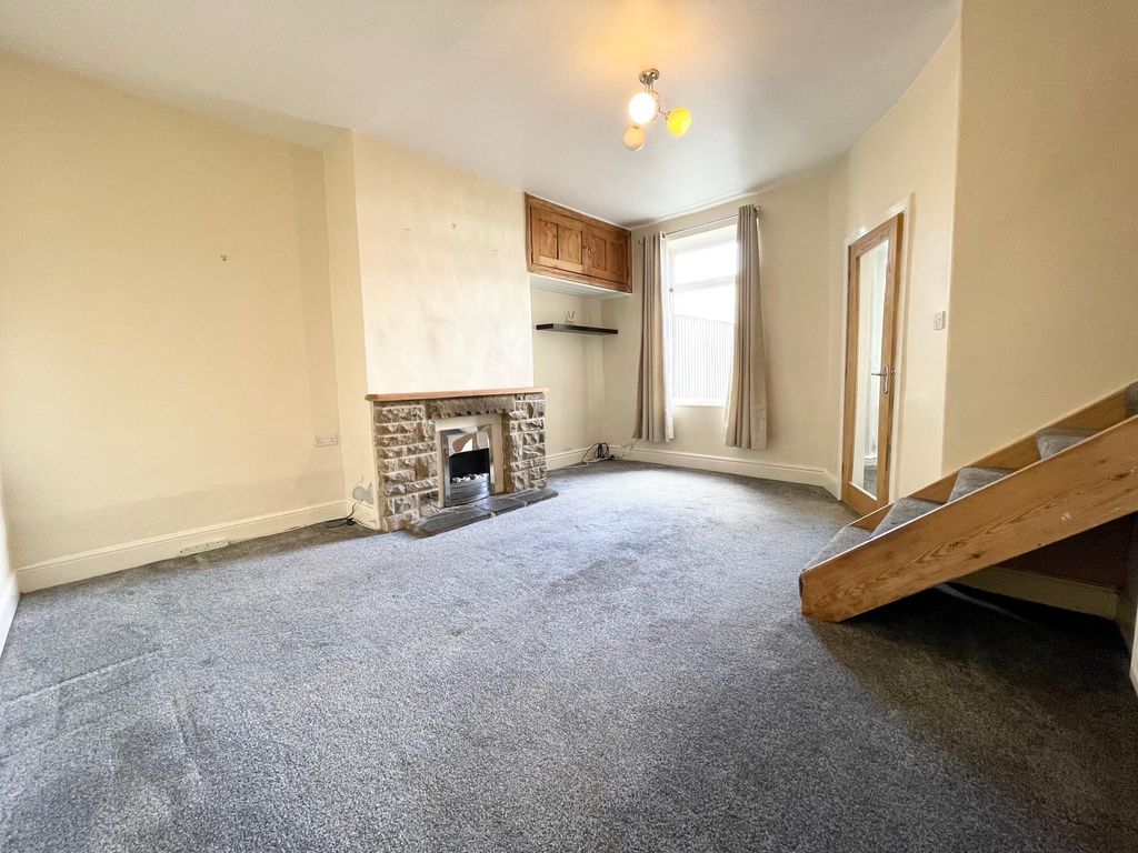 Property photo 2 of 9 0 General