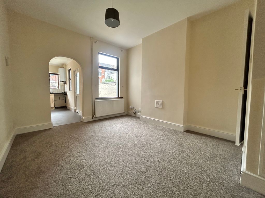 Property photo 3 of 13 Image