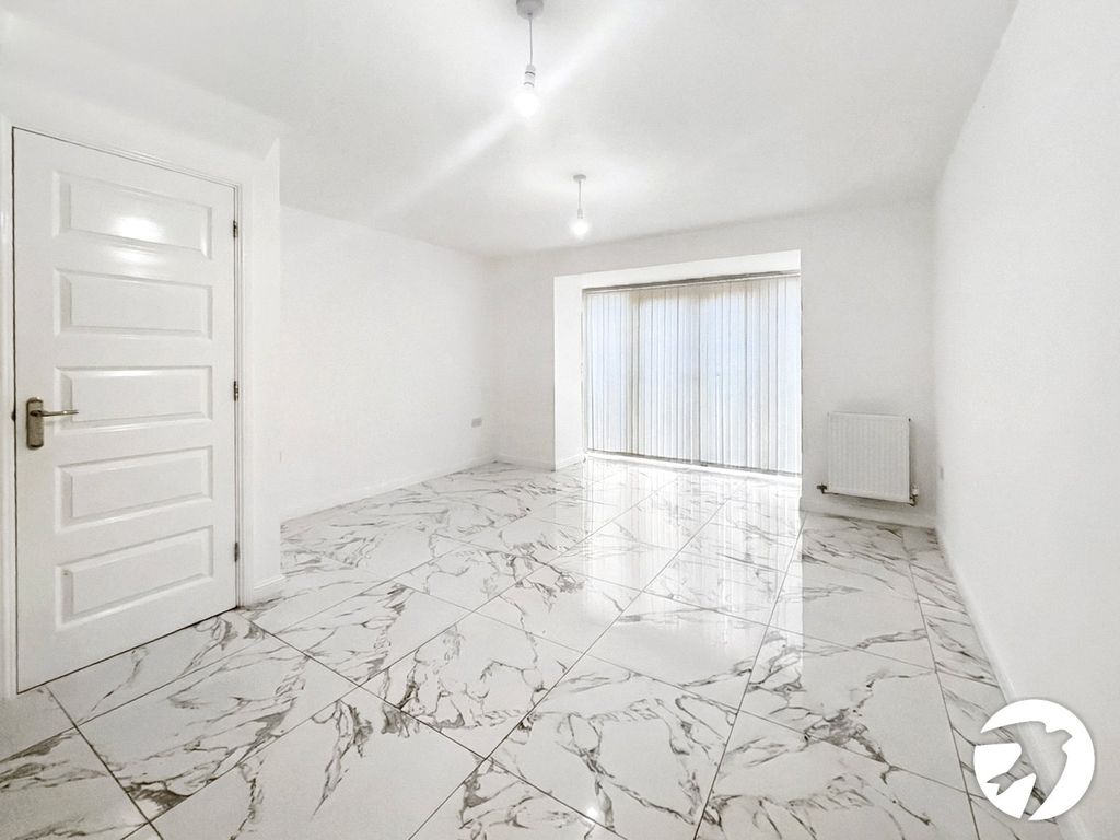 Property photo 2 of 10 Picture No. 07