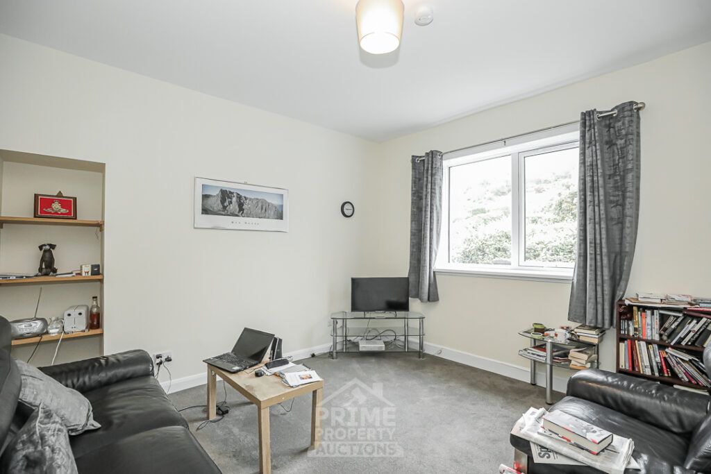 Property photo 3 of 34