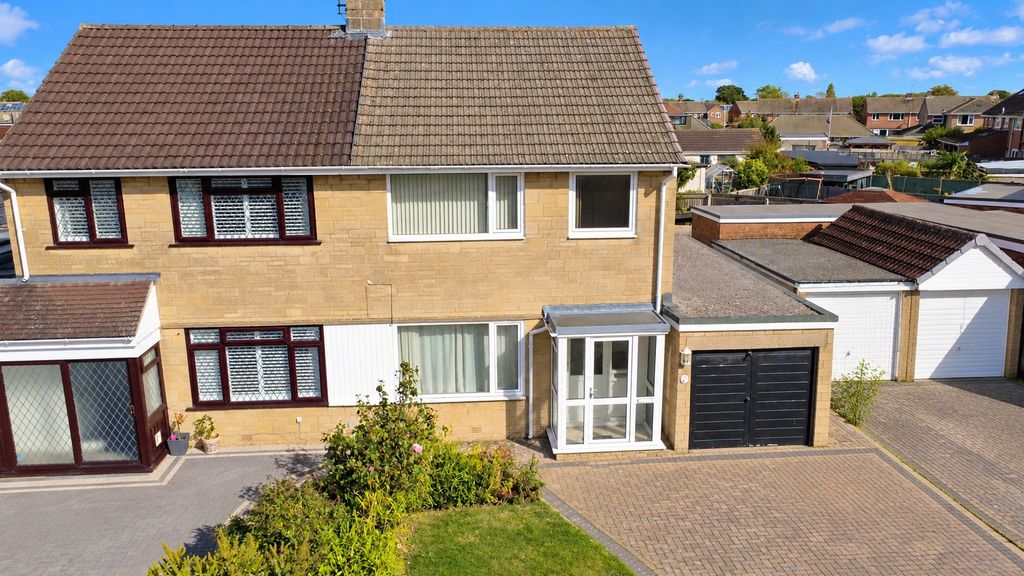 Property photo 1 of 11 5601790