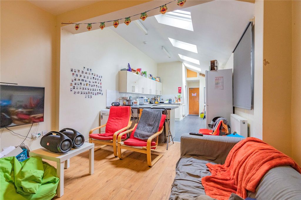 Property photo 3 of 15 Picture No. 20