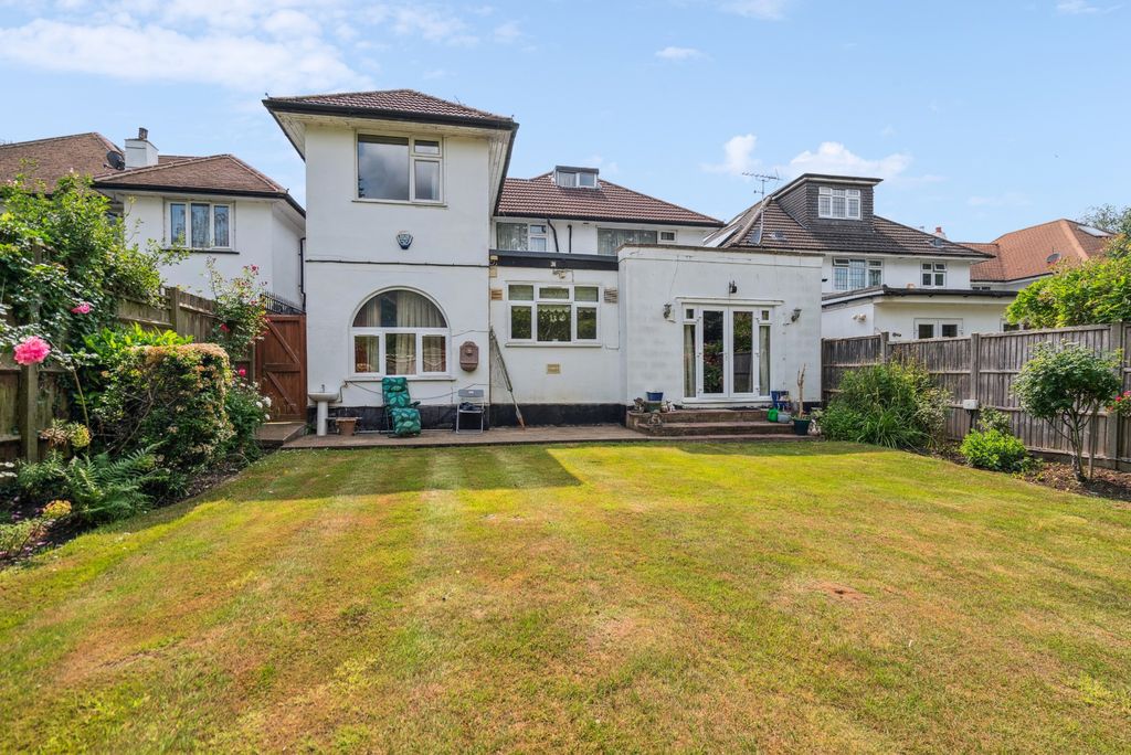 Property photo 3 of 10