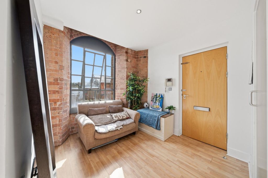 Property photo 2 of 19 Reception Room