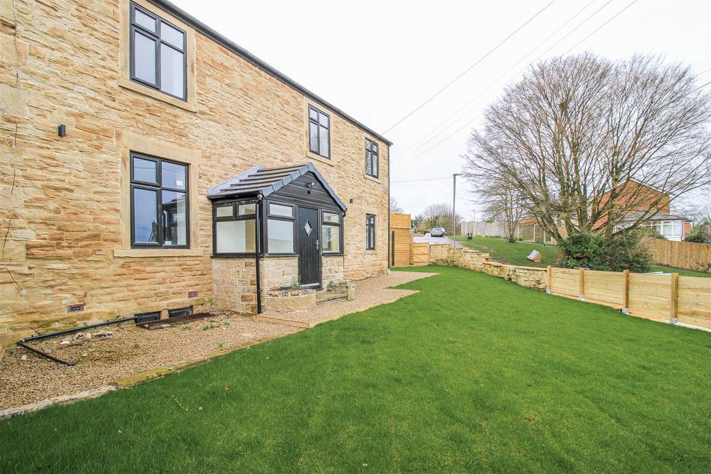 Property photo 1 of 21