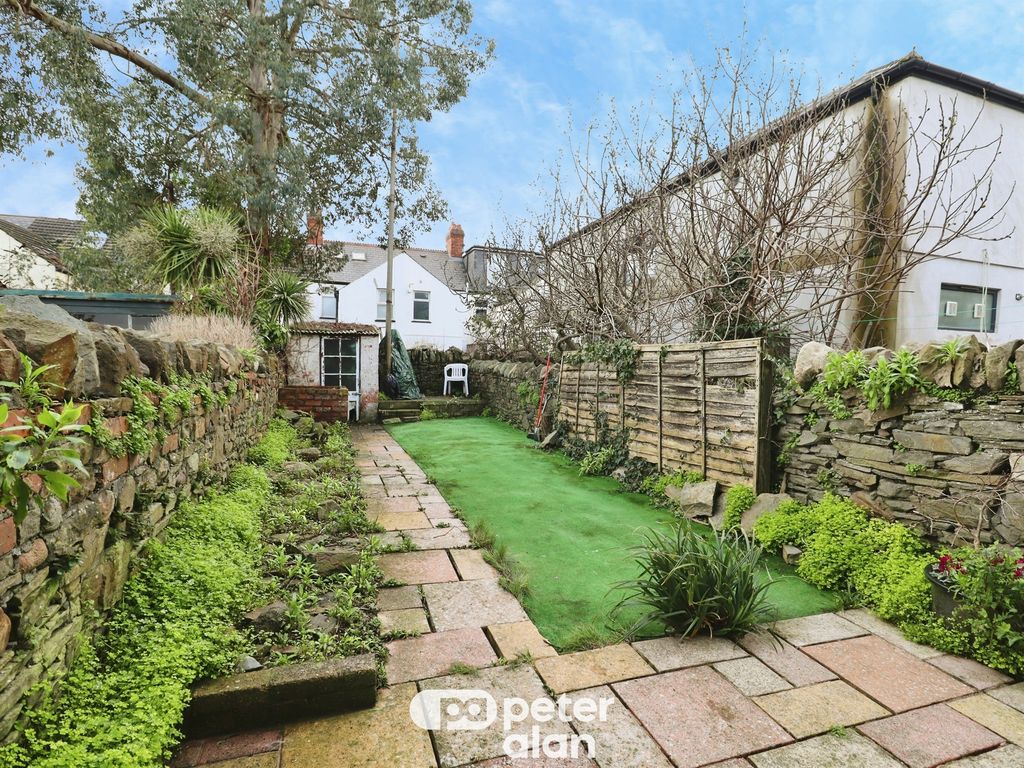 Property photo 3 of 14