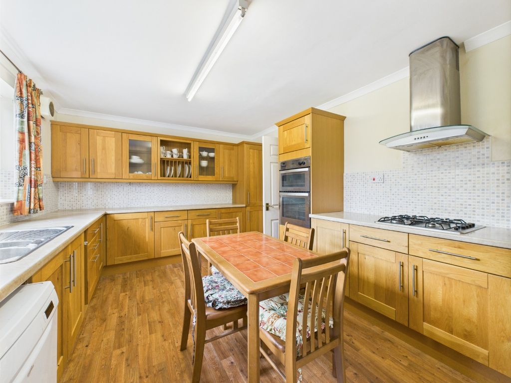 Property photo 2 of 21 4088067