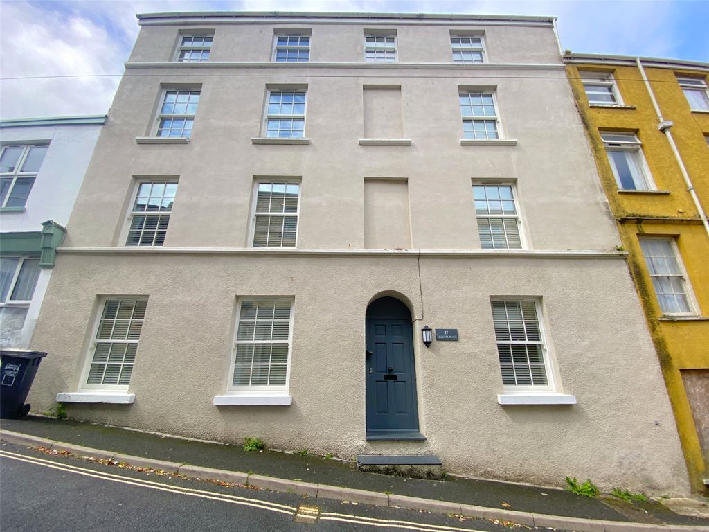 Property photo 1 of 17 Picture No. 02