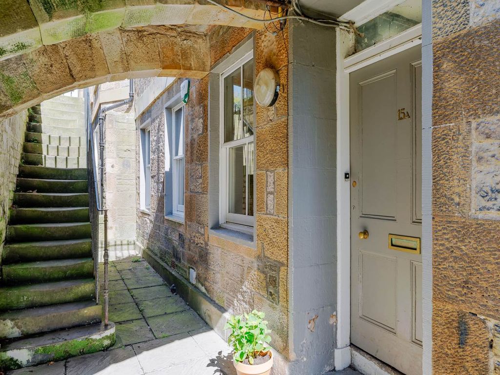 Property photo 3 of 19 Externals-3