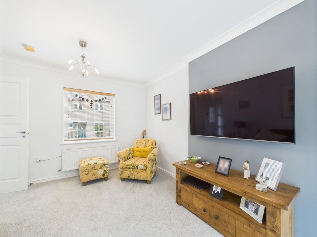 Property photo 3 of 55 Sitting Room