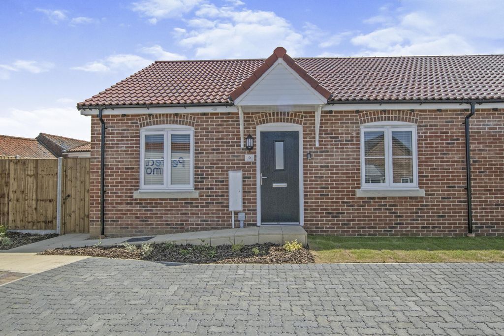 Property photo 1 of 12 Front