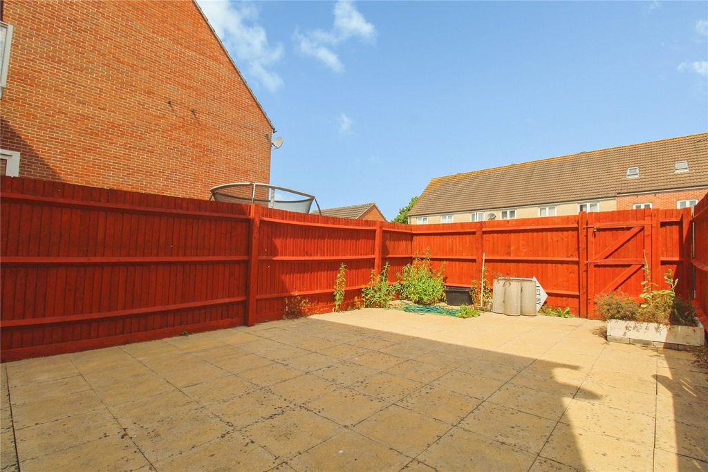 Property photo 2 of 14 Picture No. 12