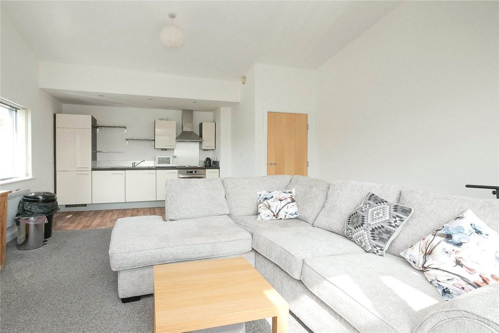 Property photo 2 of 16 Picture No. 09