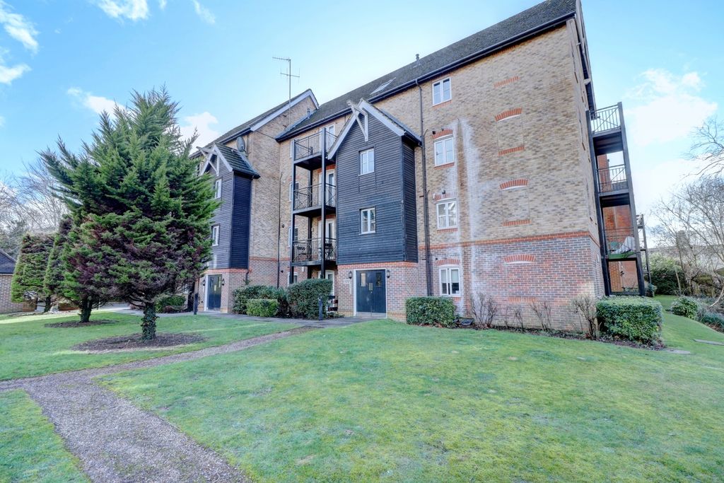 Property photo 1 of 11 Picture No. 02