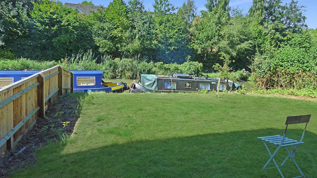 Property photo 2 of 9 Image Of Property