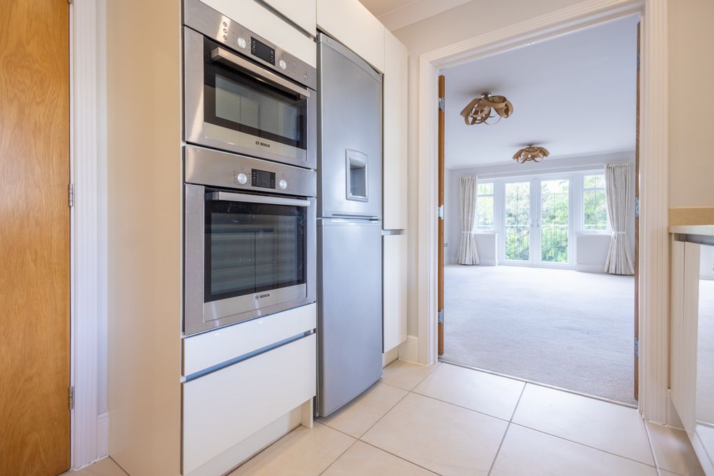 Property photo 3 of 16 R6M_7336-Hdr
