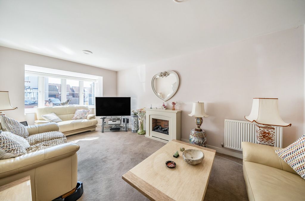 Property photo 3 of 18 1508405 (4)