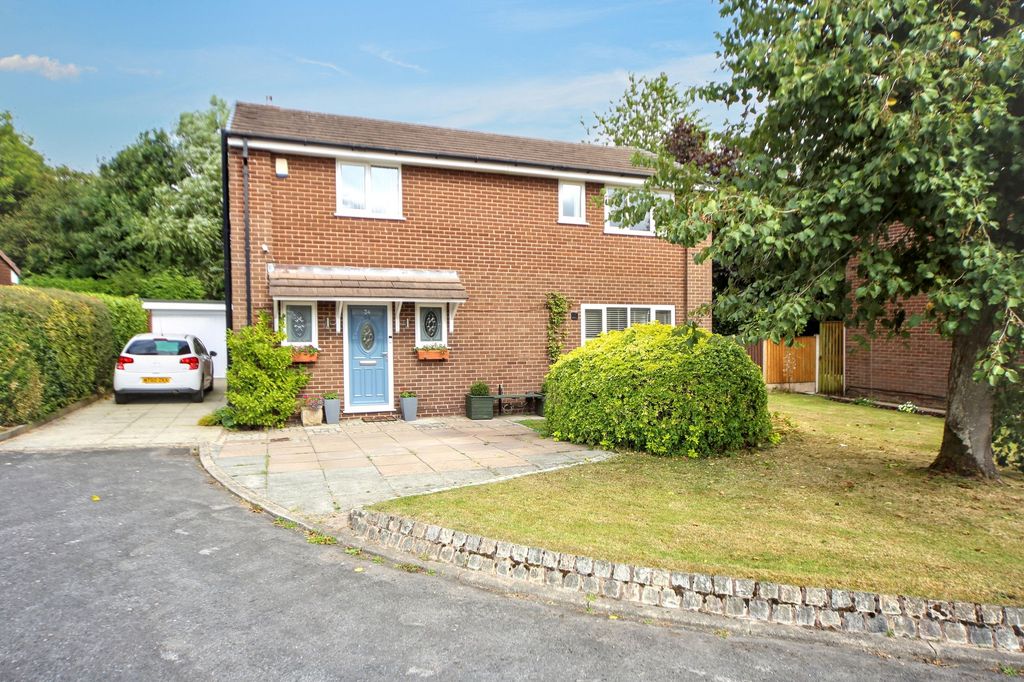 Property photo 2 of 27