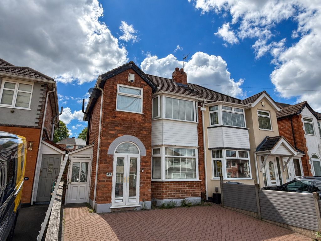 Property photo 1 of 15 4884740