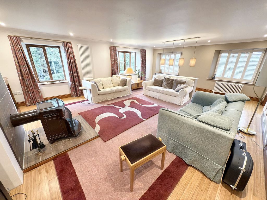 Property photo 3 of 50