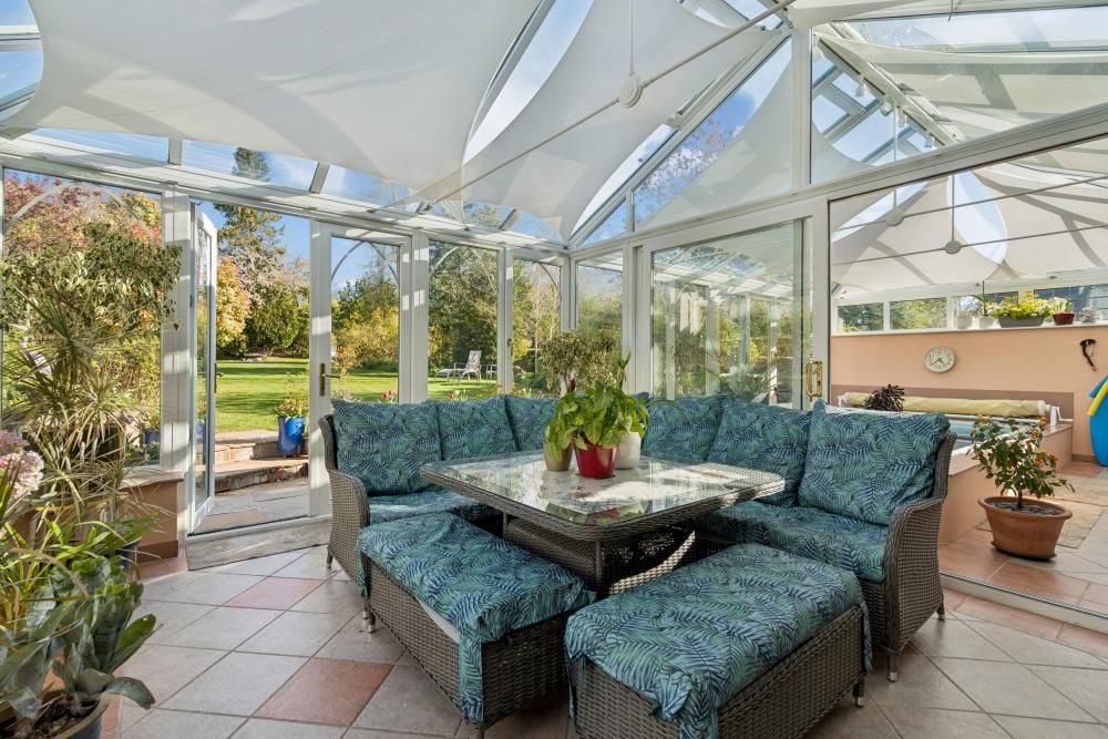 Property photo 2 of 21 Image