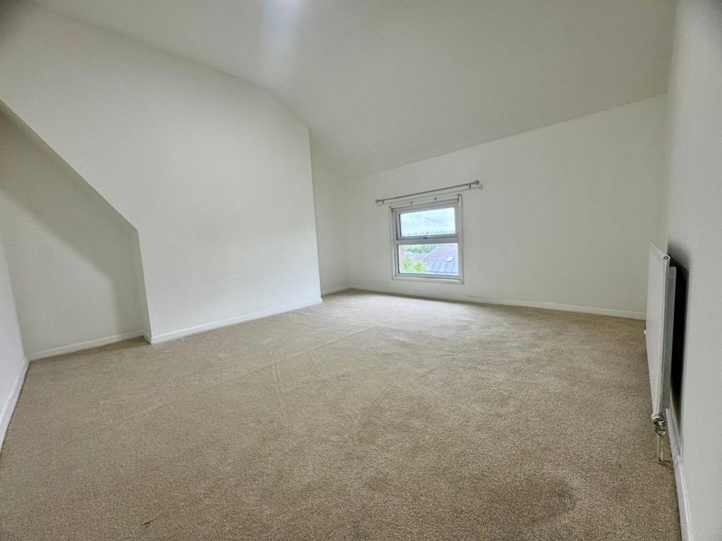 Property photo 3 of 7 Picture No. 01