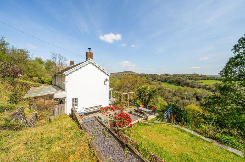 Property photo 2 of 31 1447762-19-69E7896F05Ed1.Jpg