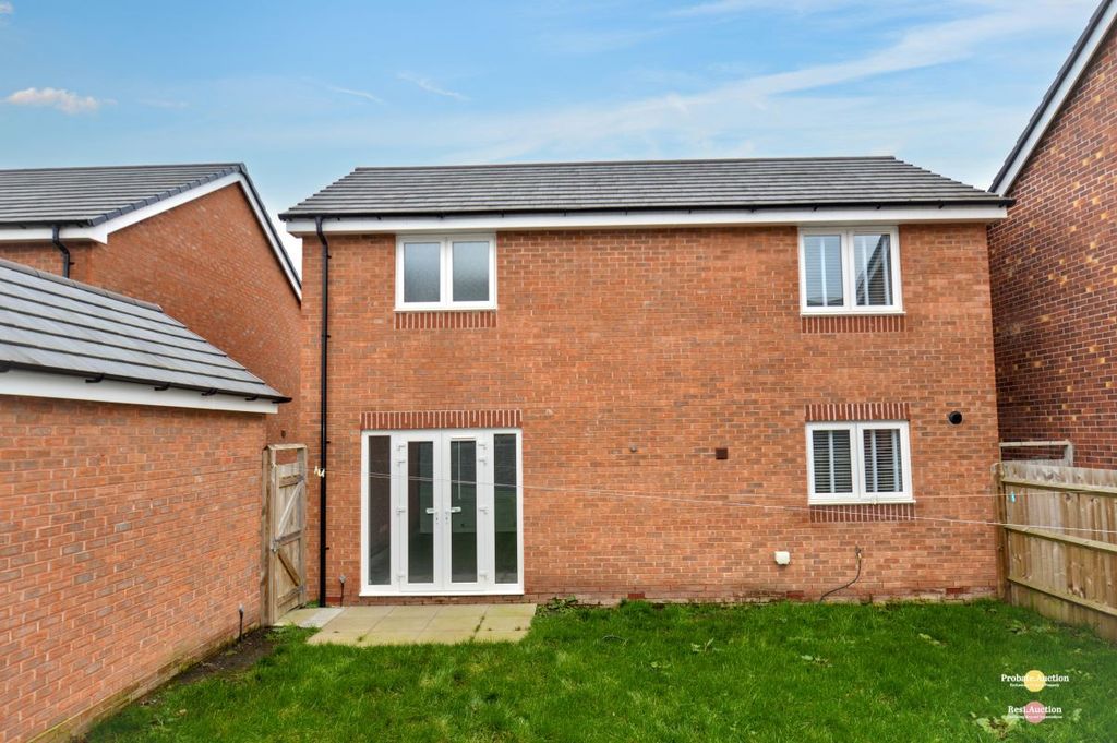 Property photo 3 of 14