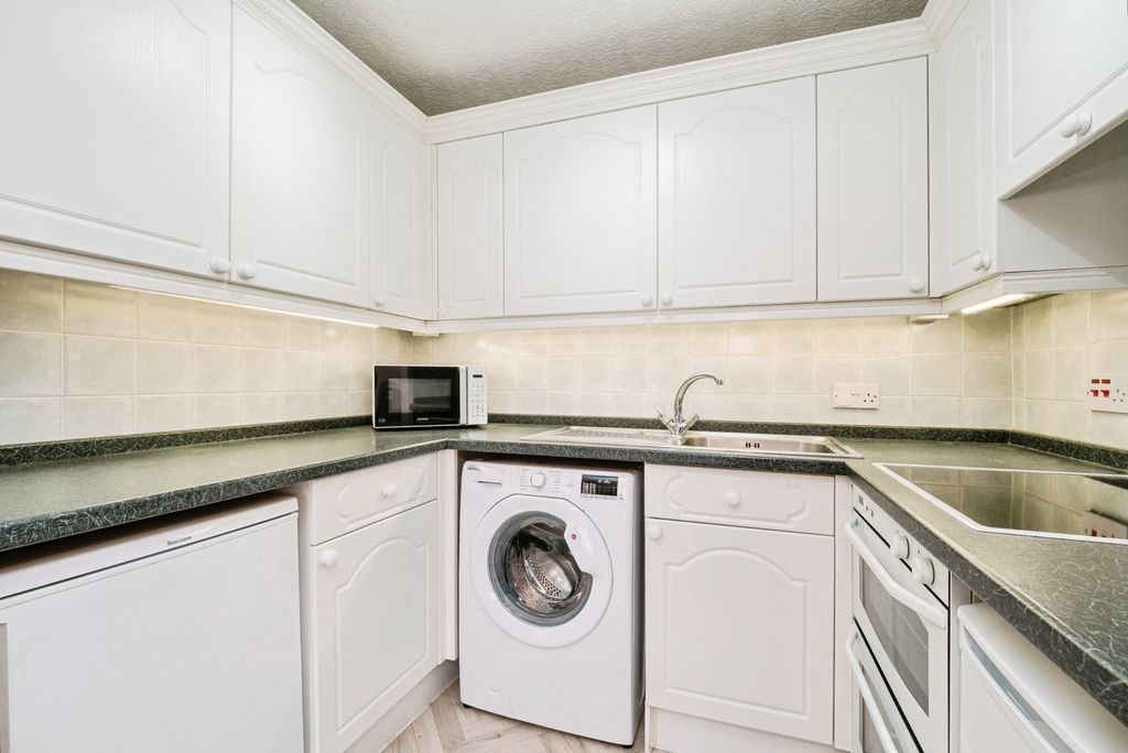 Property photo 2 of 13 Kitchen