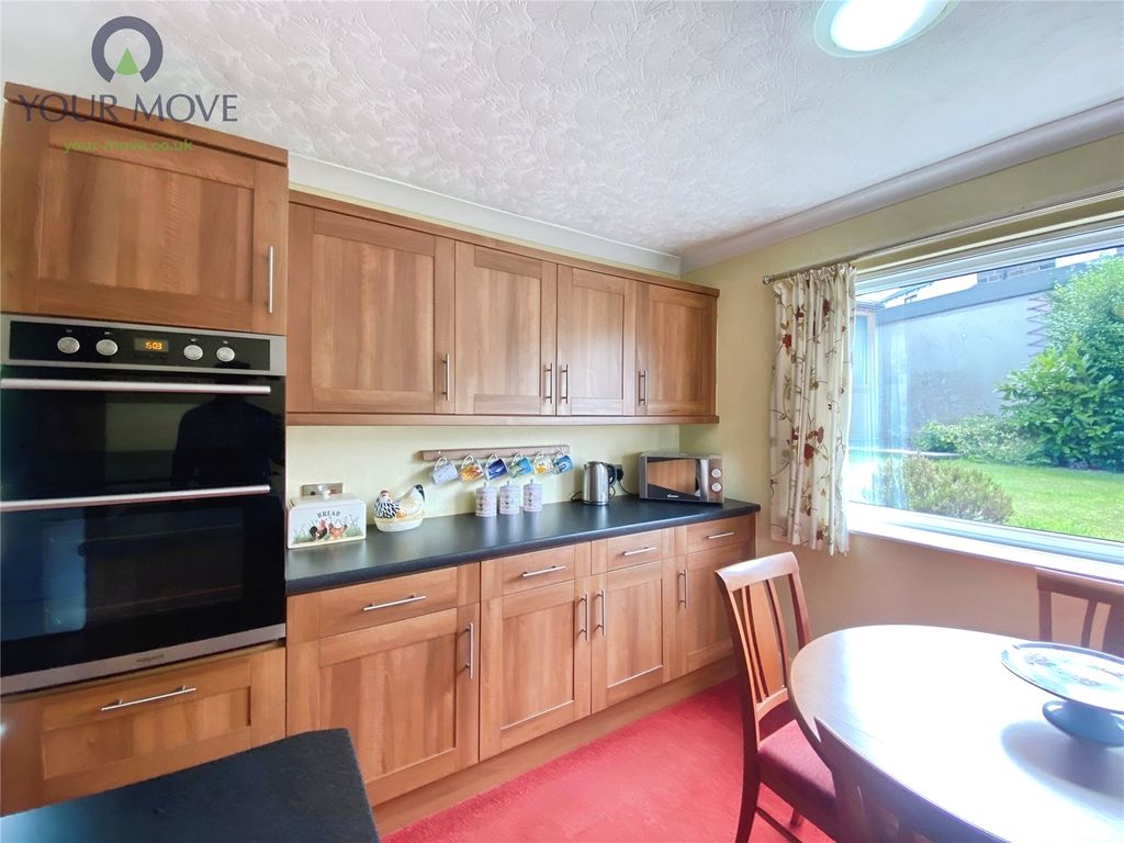 Property photo 3 of 19 Picture No. 23