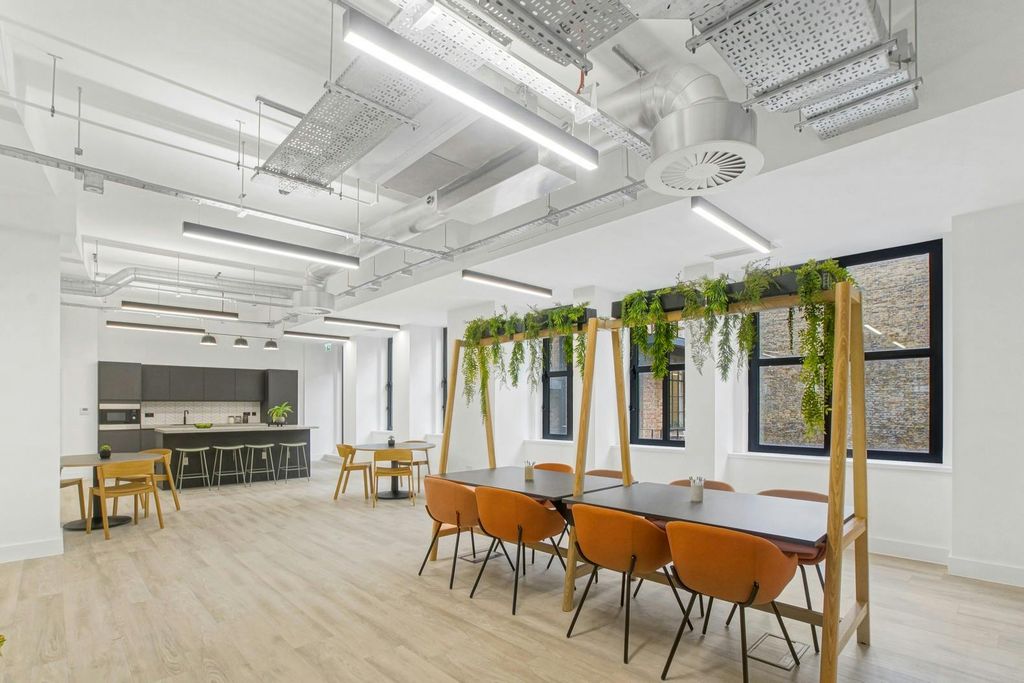 Property photo 1 of 13 Office Space