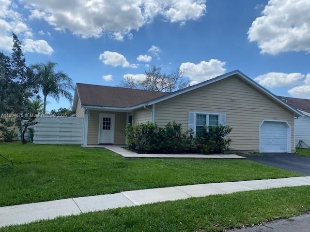 Property photo 1 of 36