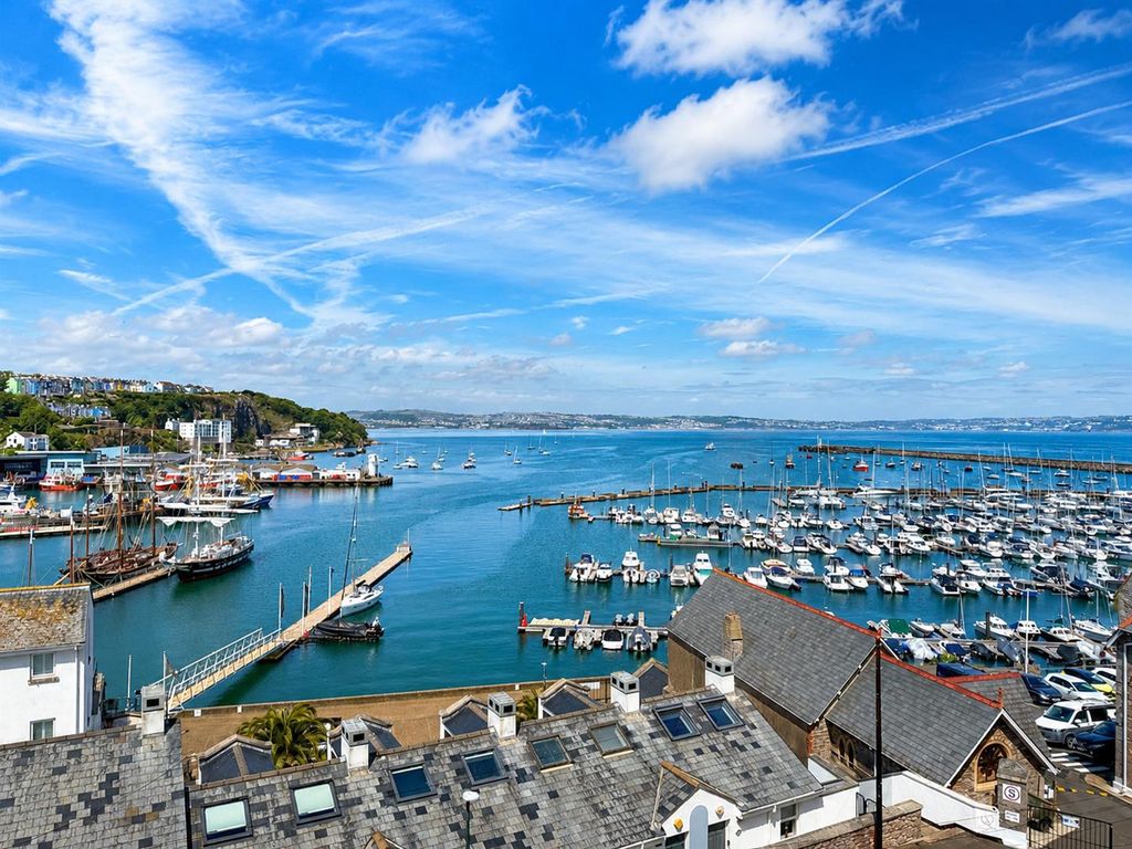 Property photo 3 of 25 Marina & Harbour View.Png