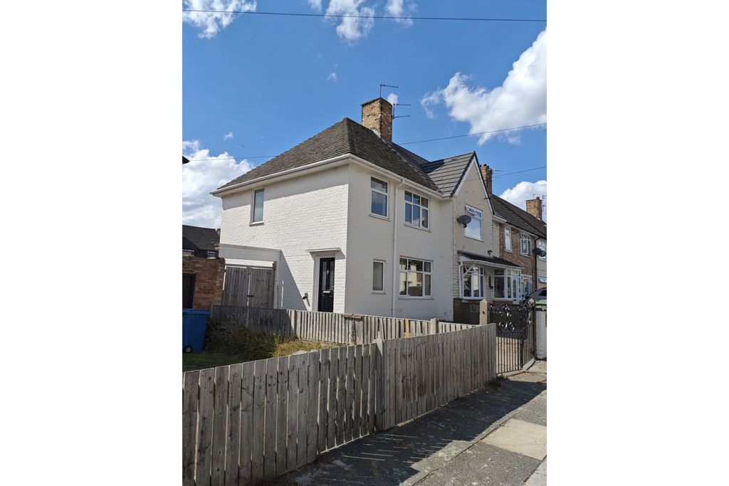 Property photo 1 of 15 Front