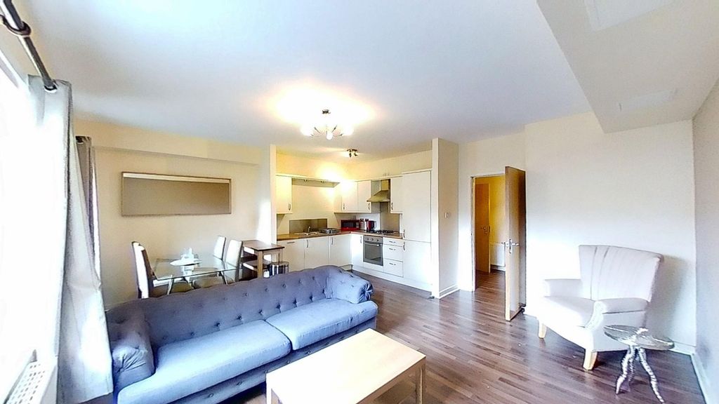 Property photo 2 of 18 Photo 2