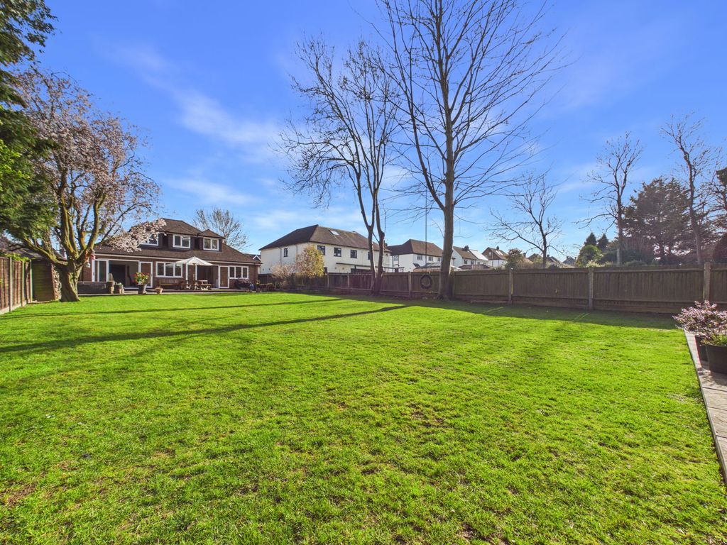 Property photo 1 of 23