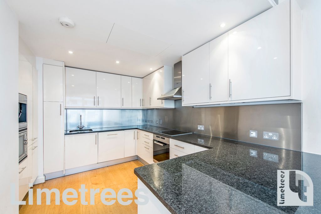 Property photo 3 of 28