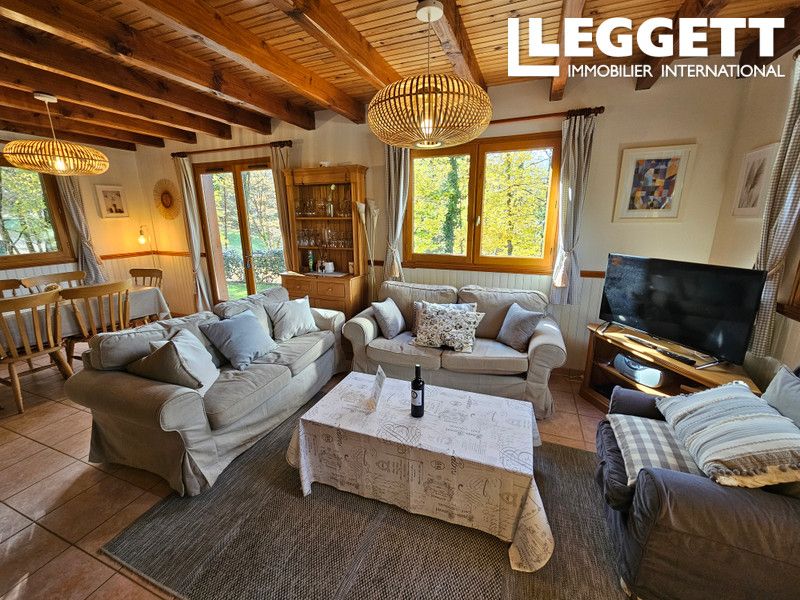 Property photo 2 of 9