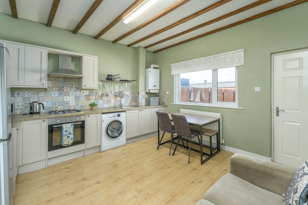 Property photo 3 of 19 Photo 3