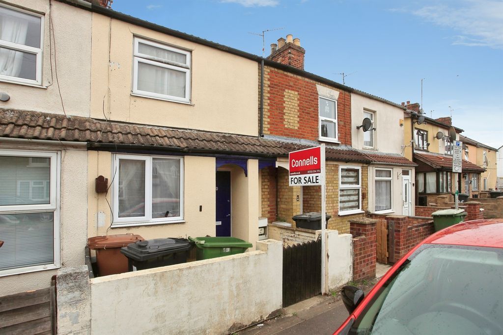 Property photo 1 of 9