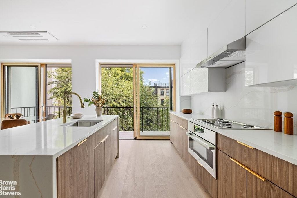 Property photo 3 of 10 <Alttext/>