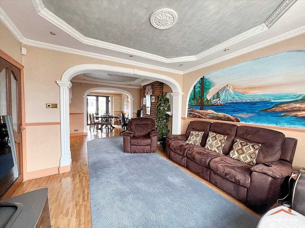 Property photo 1 of 16 Main Picture