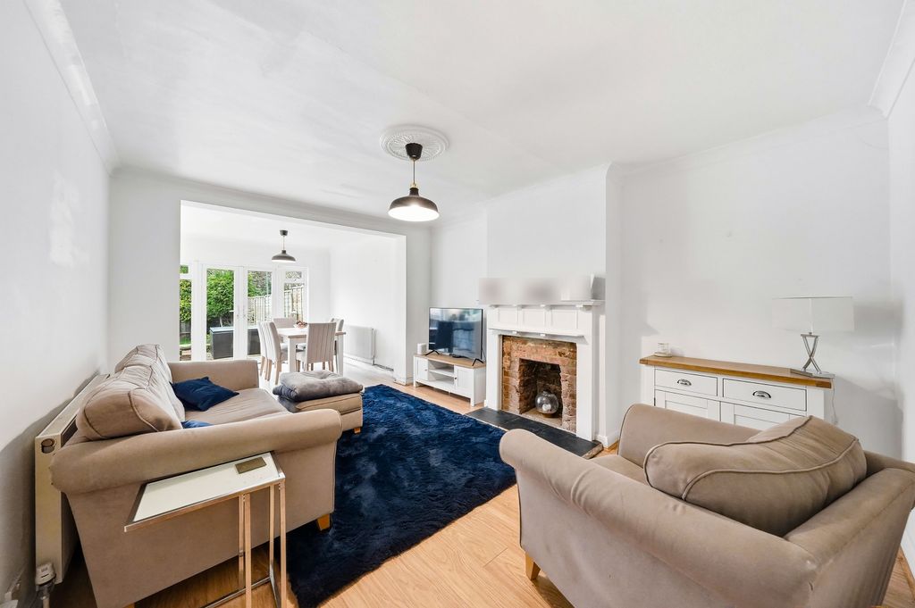 Property photo 2 of 32 d61A93F5d5860068324Cf4659Cecb749Ddc26413.Jpg