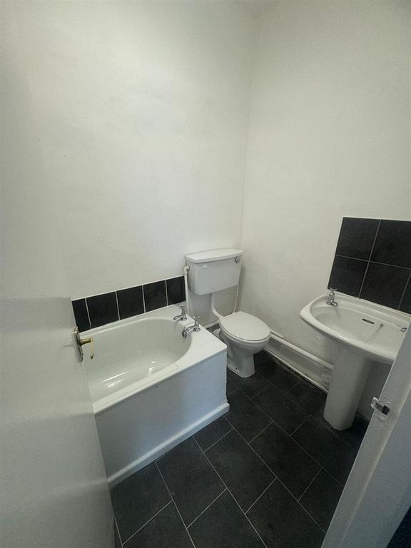 Property photo 1 of 7 Whatsapp Image 2024-08-15 At 14.02.09_1ce3E953.Jpg