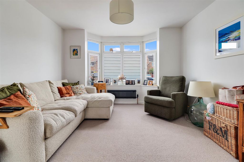 Property photo 2 of 19 Img (11).Jpg