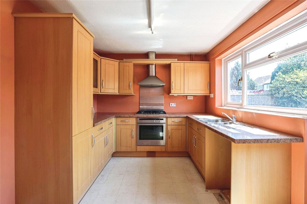 Property photo 3 of 16 Picture No. 05