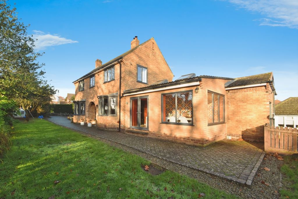 Property photo 2 of 22 Pbox-Img.Jpg