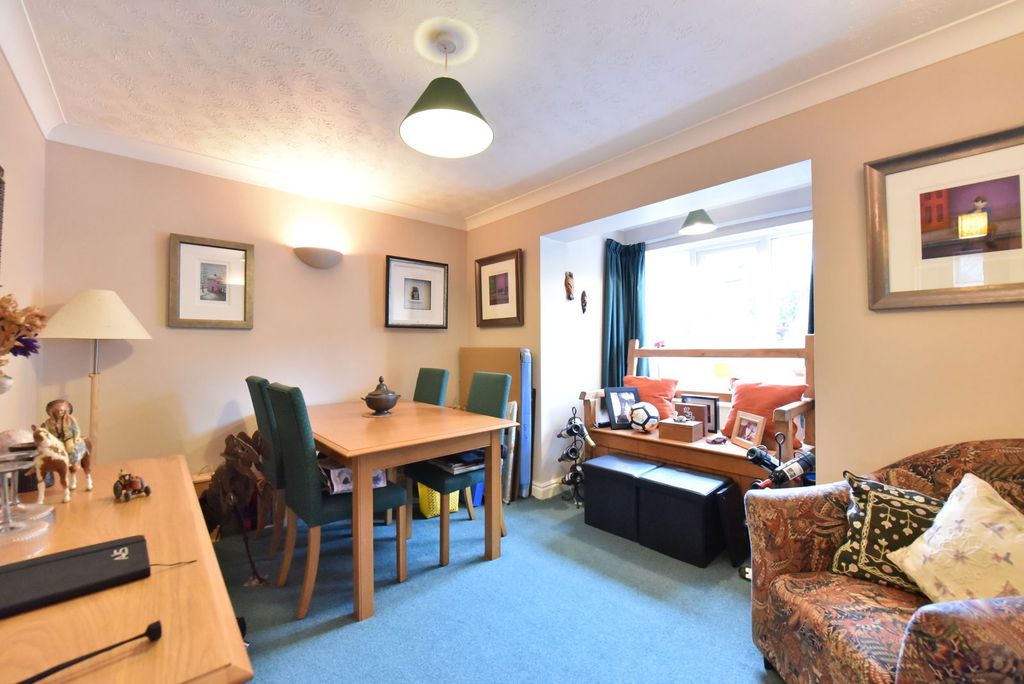 Property photo 3 of 22