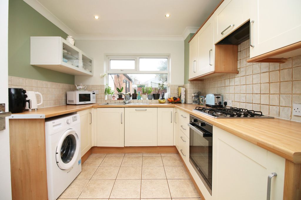 Property photo 3 of 18